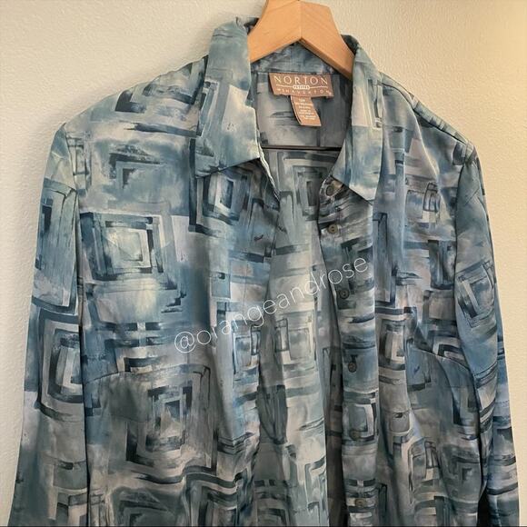 Vintage Blue Blouse - Picture 8 of 9